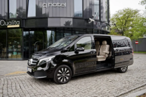 Read more about the article Europe Group Transportation: The Ultimate Guide to Comfortable and Hassle-Free Group Travel Across Europe