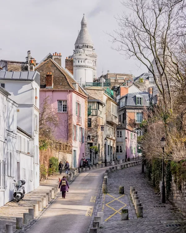 Paquete Turístico París Zúrich con monumentos icónicos, traslados privados y experiencias de lujo por Francia y Suiza.