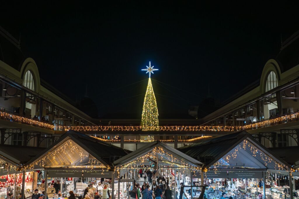 Mercados Navideños de Europa 2026 con ambiente festivo y puestos navideños