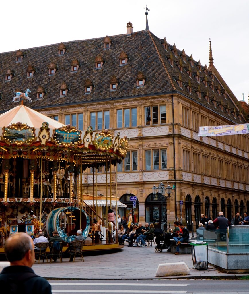Marché de Noël de Strasbourg dans le centre historique en hiver