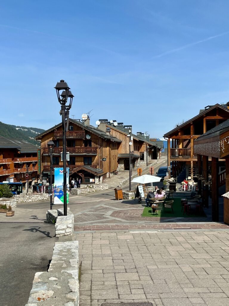 Location de voiture pour Les Deux Alpes avec transfert privé depuis Grenoble, Lyon ou Genève pour les séjours au ski.